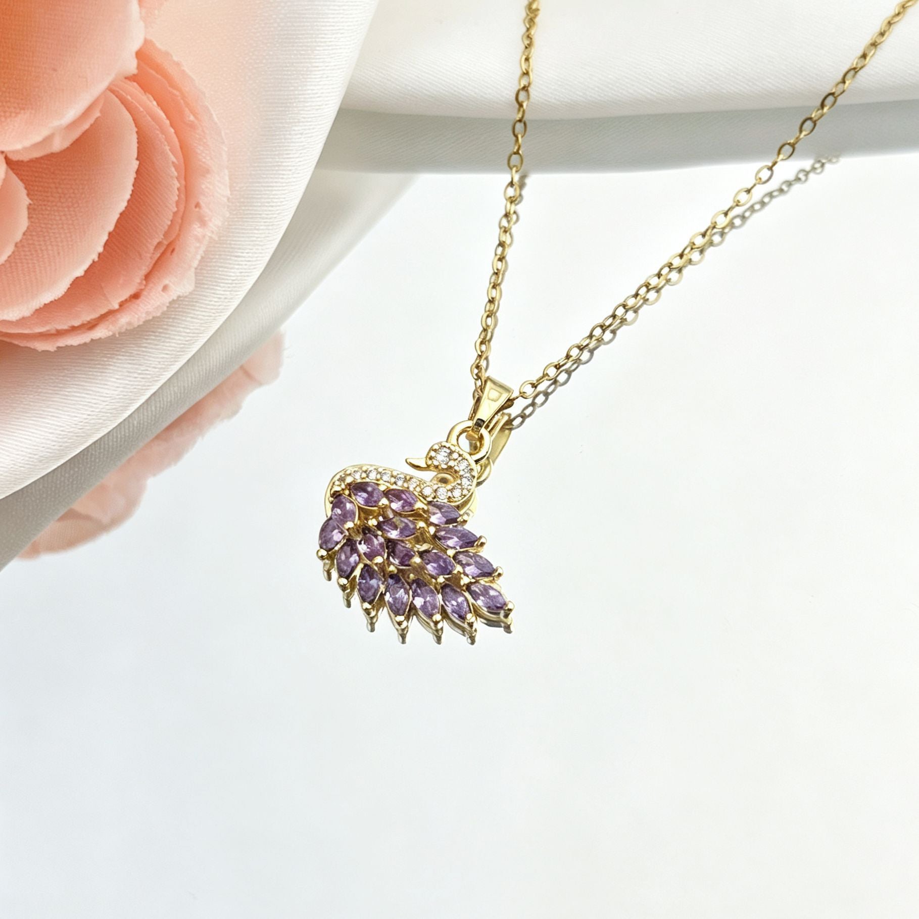 Little Swan Necklace