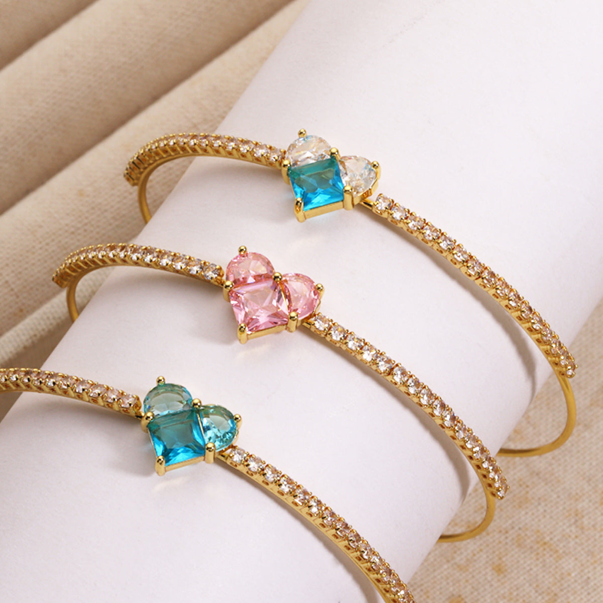 Love Shape Bracelet For Women