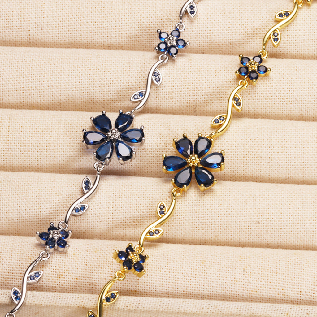 Verstellbares Blumenarmband